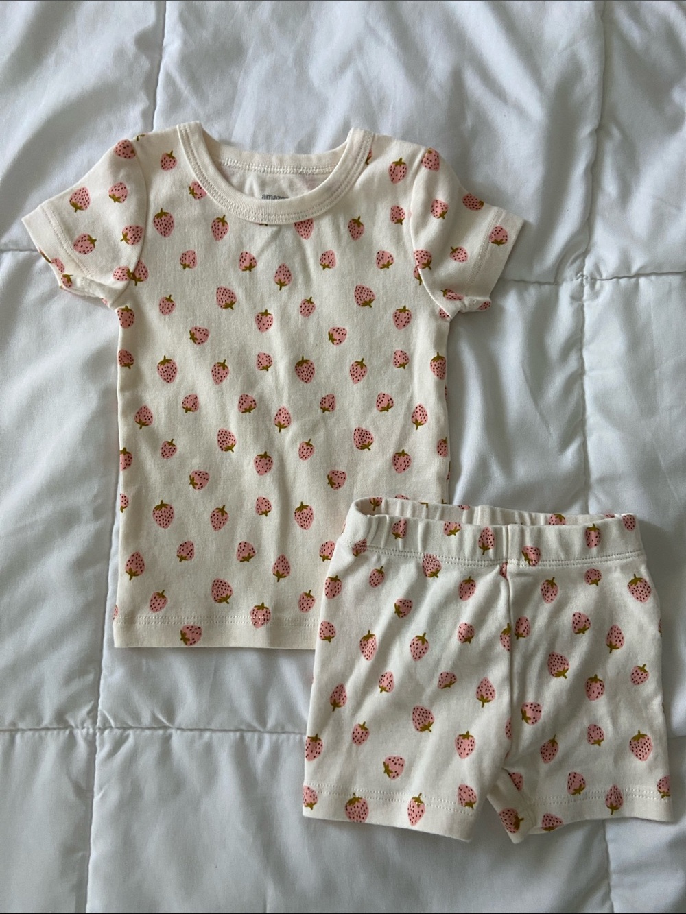 Amazon Essentials x Sofia Grainge Mommy and Me Short Sleeve Pajama Set